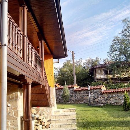 Готель Sinabovite Houses Badevtsi Екстер'єр фото