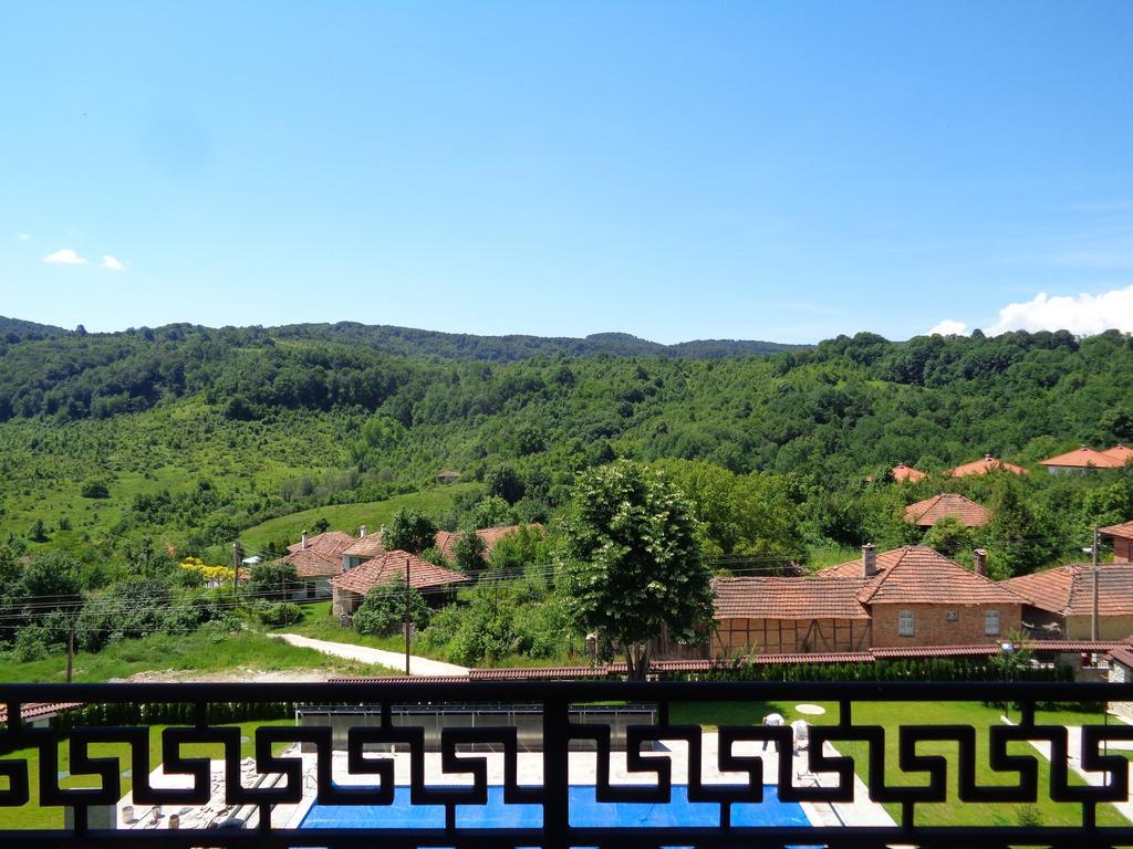 Готель Sinabovite Houses Badevtsi Екстер'єр фото