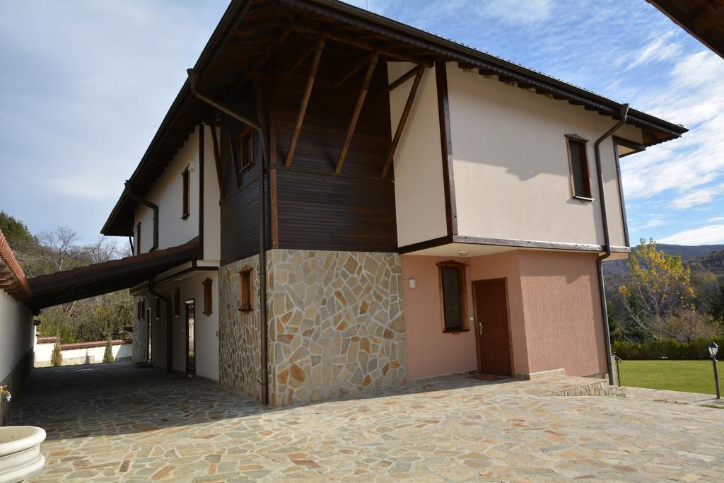 Готель Sinabovite Houses Badevtsi Екстер'єр фото
